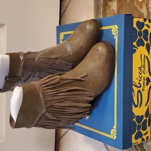 Sbicca Geneen Ankle Boots Size 6